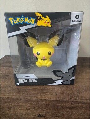 Pokemon Pichu Vinyl Figure